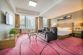 La Perle International Hotel - Free shuttle between hotel and Exhibiti