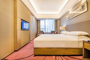 La Perle International Hotel - Free shuttle between hotel and Exhibiti