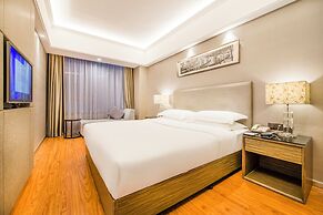 La Perle International Hotel - Free shuttle between hotel and Exhibiti