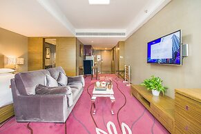 La Perle International Hotel - Free shuttle between hotel and Exhibiti