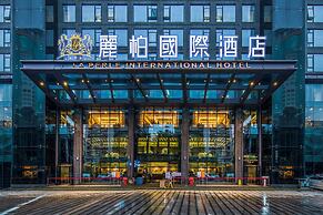 La Perle International Hotel - Free shuttle between hotel and Exhibiti