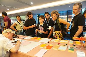 La Perle International Hotel - Free shuttle between hotel and Exhibiti