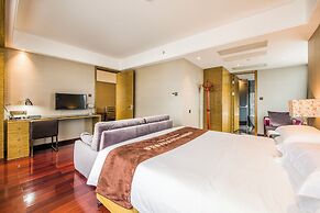 La Perle International Hotel - Free shuttle between hotel and Exhibiti