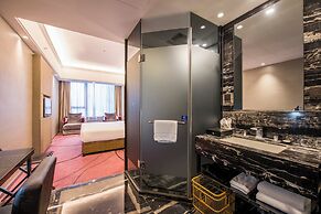 La Perle International Hotel - Free shuttle between hotel and Exhibiti