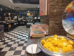 La Perle International Hotel - Free shuttle between hotel and Exhibiti