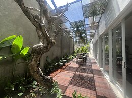 Crystalkuta Hotel - Bali