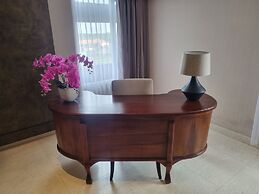 Crystalkuta Hotel - Bali