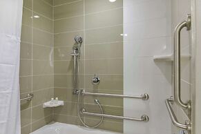 Hilton Garden Inn Raleigh /Crabtree Valley