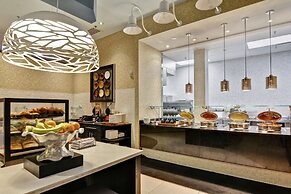 Hilton Garden Inn Raleigh /Crabtree Valley