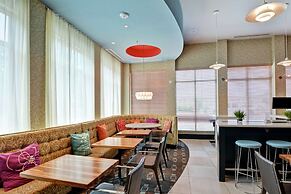 Hilton Garden Inn Raleigh /Crabtree Valley