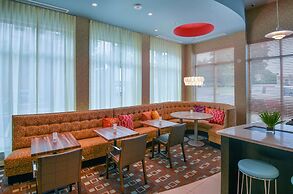 Hilton Garden Inn Raleigh /Crabtree Valley