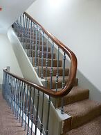 Base Serviced Apartments - Sir Thomas Street