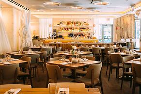 Hyatt Place Chicago/River North