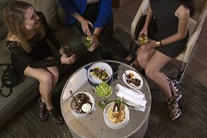 Hyatt Place Chicago/River North