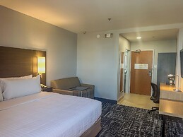 Clarion Pointe