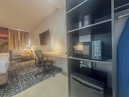 Clarion Pointe