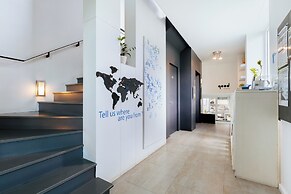 Blu Monkey Bed & Breakfast Phuket