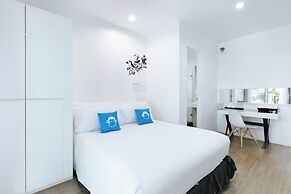 Blu Monkey Bed & Breakfast Phuket