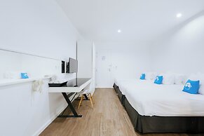 Blu Monkey Bed & Breakfast Phuket