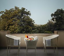 Golden Tulip Gurgaon - Sector 29