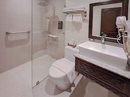 Red Coconut Beach Hotel