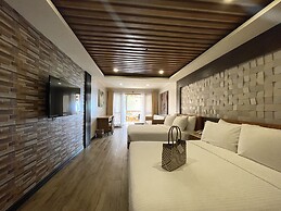 Red Coconut Beach Hotel