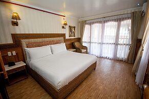 Red Coconut Beach Hotel