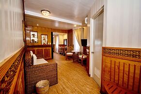 Red Coconut Beach Hotel