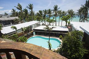 Red Coconut Beach Hotel