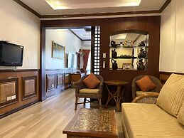 Red Coconut Beach Hotel