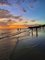 Red Coconut Beach Hotel