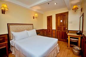 Red Coconut Beach Hotel