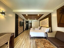 Red Coconut Beach Hotel