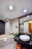 Red Coconut Beach Hotel