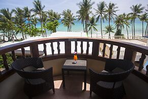 Red Coconut Beach Hotel