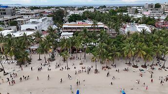 Red Coconut Beach Hotel