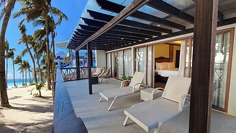 Red Coconut Beach Hotel