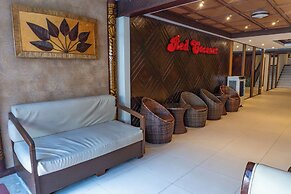 Red Coconut Beach Hotel
