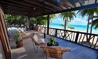 Red Coconut Beach Hotel