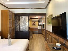 Red Coconut Beach Hotel