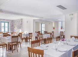 Thirides Beach Resort