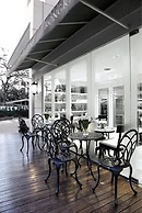 Rongratana Executive Residence