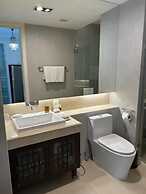 Rongratana Executive Residence
