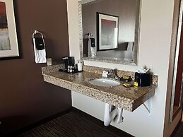 Best Western Plus Landmark Hotel