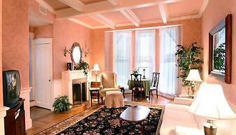 Bird In Hand Village Inn & Suites