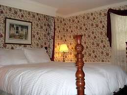 Bird In Hand Village Inn & Suites