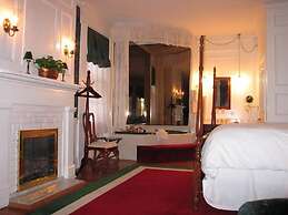 Bird In Hand Village Inn & Suites