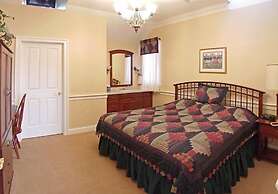 Bird In Hand Village Inn & Suites