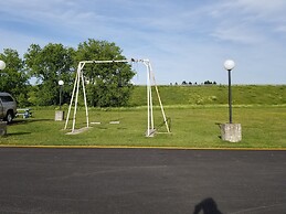 Knights Inn Woodstock