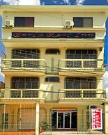Hostal Perla Real Inn